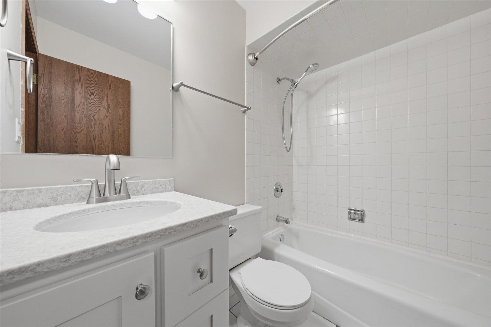 10S221 Suffield Drive, Downers Grove, IL 60516 10S221 Suffield Drive, Downers Grove, IL 60516