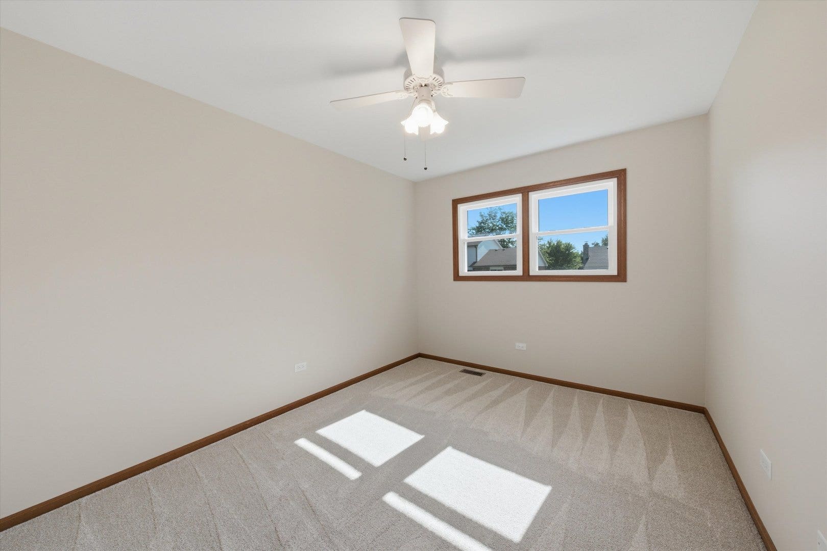 10S221 Suffield Drive, Downers Grove, IL 60516 10S221 Suffield Drive, Downers Grove, IL 60516