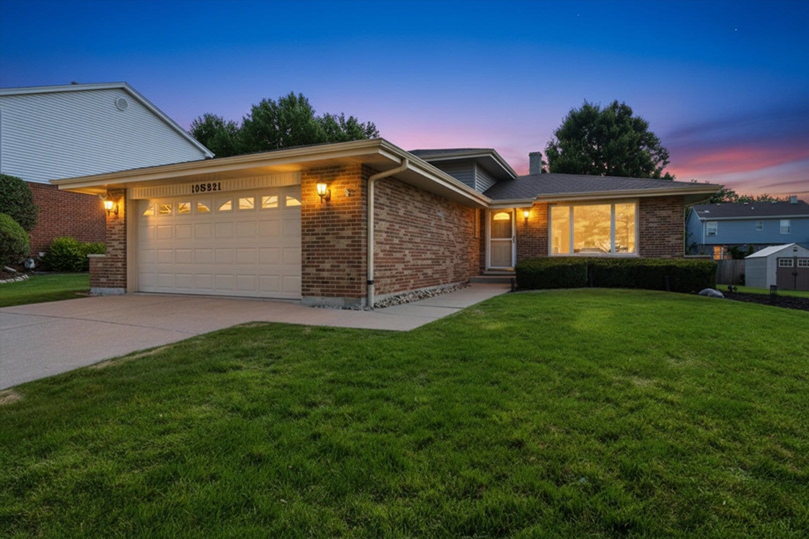 10S221 Suffield Drive, Downers Grove, IL 60516 10S221 Suffield Drive, Downers Grove, IL 60516