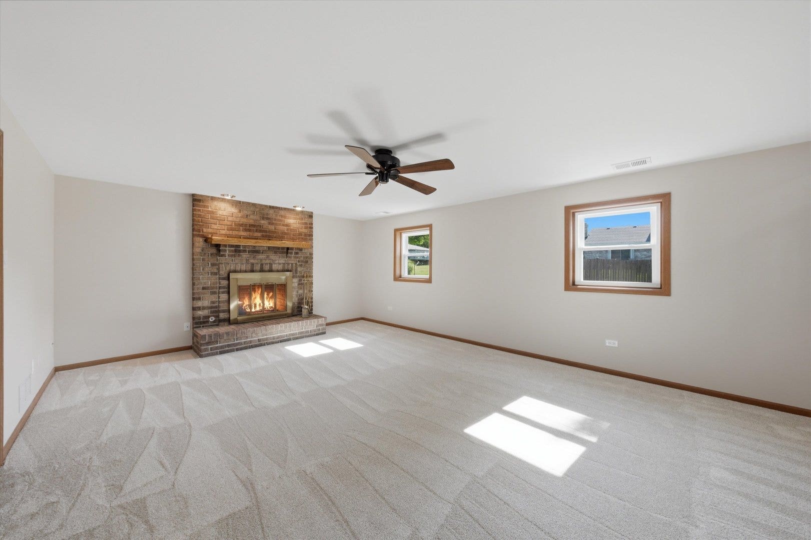 10S221 Suffield Drive, Downers Grove, IL 60516 10S221 Suffield Drive, Downers Grove, IL 60516