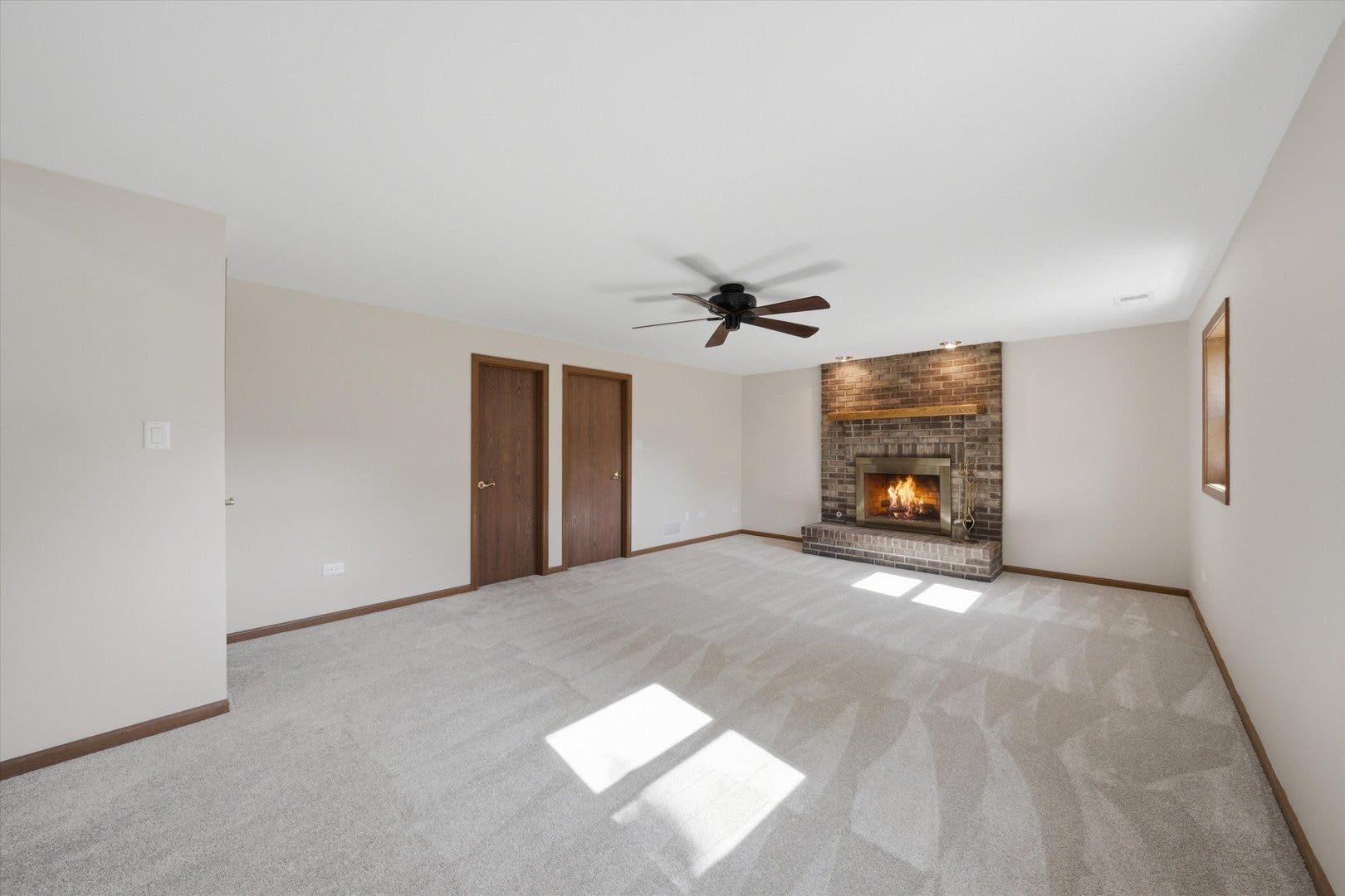 10S221 Suffield Drive, Downers Grove, IL 60516 10S221 Suffield Drive, Downers Grove, IL 60516