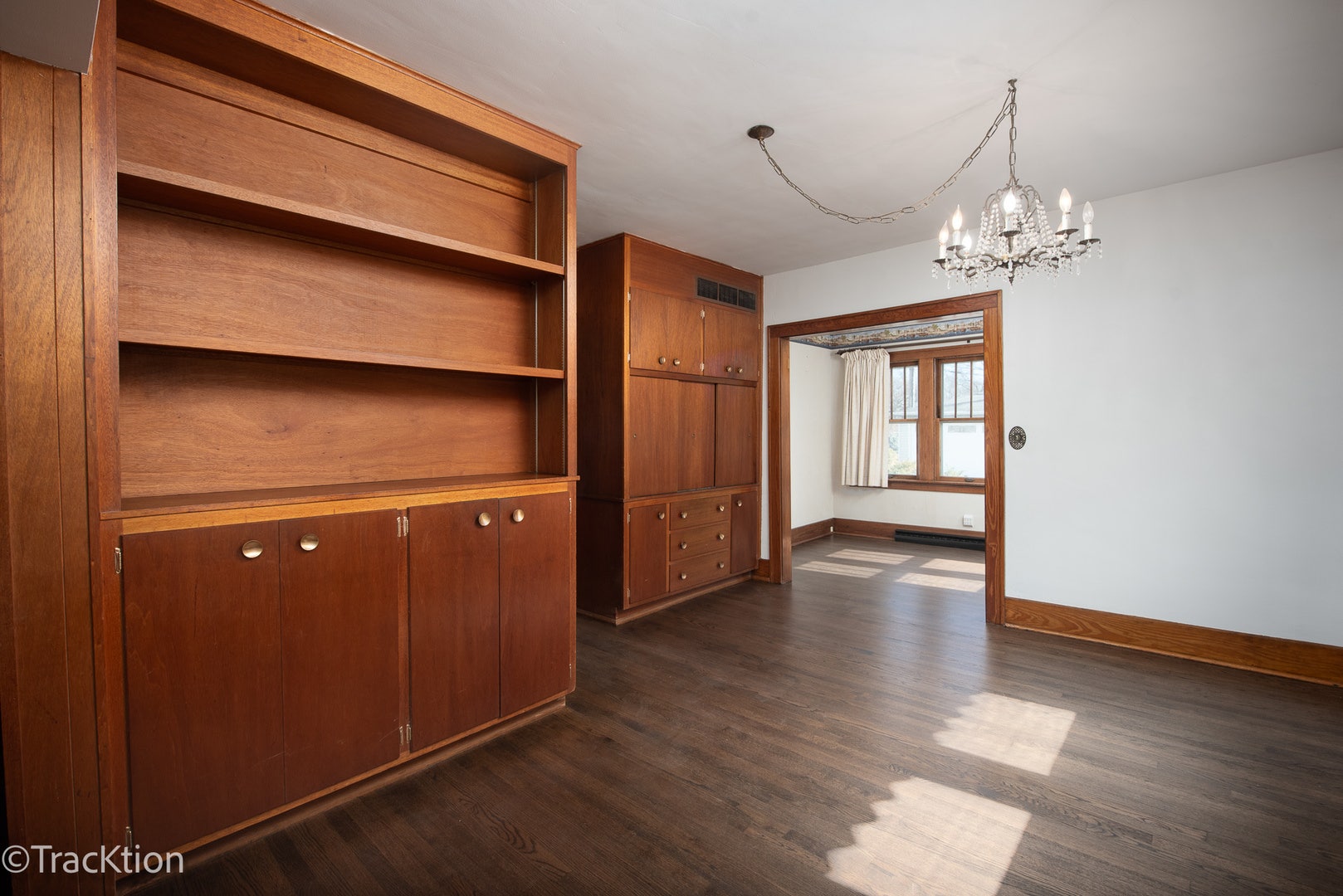 5313 Lyman Avenue, Downers Grove, IL 60515