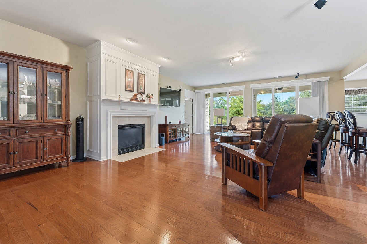 609 Tuscan View, Elgin, IL 60124 609 Tuscan View, Elgin, IL 60124