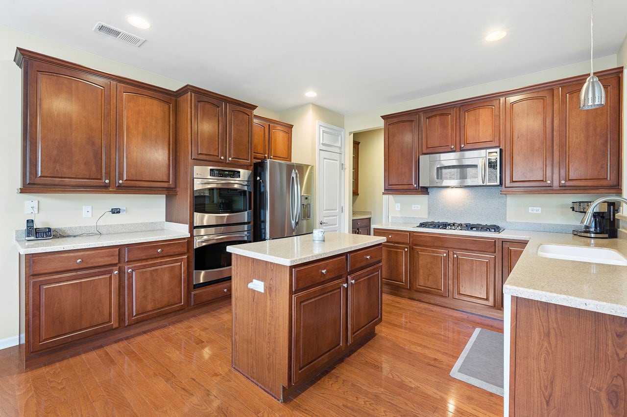 609 Tuscan View, Elgin, IL 60124 609 Tuscan View, Elgin, IL 60124