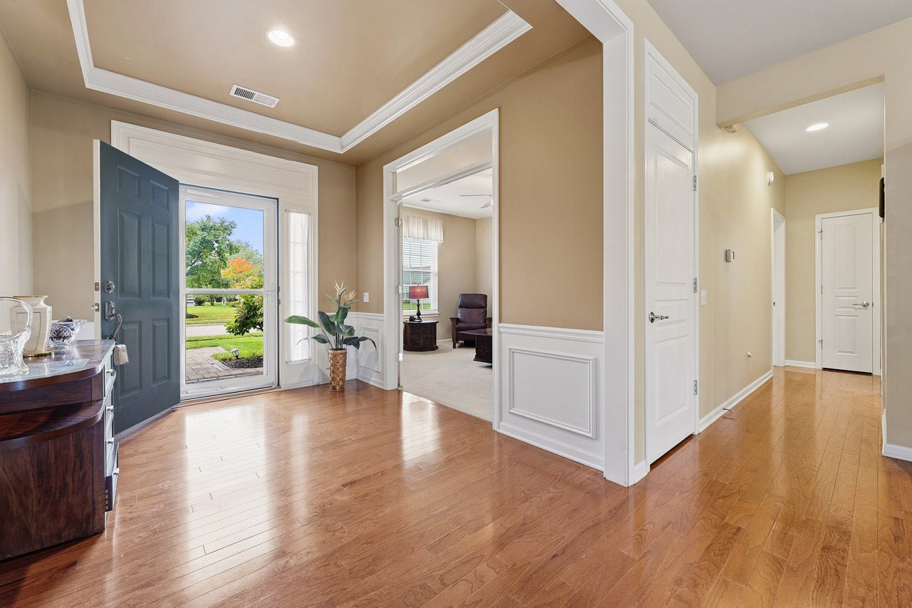 609 Tuscan View, Elgin, IL 60124 609 Tuscan View, Elgin, IL 60124