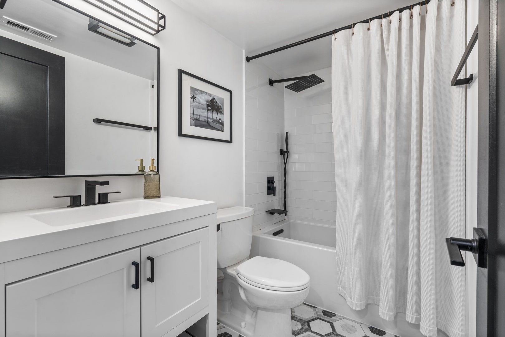 2614 N Clybourn Avenue, #401, Chicago, IL 60614 2614 N Clybourn Avenue, #401, Chicago, IL 60614