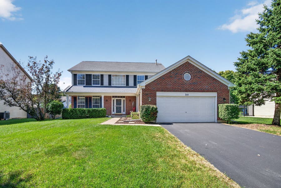 Property photo for 215 Edgewood Drive, Minooka, IL