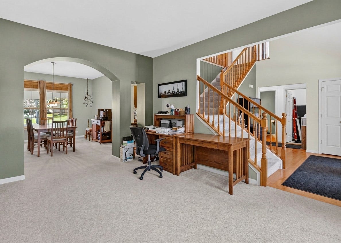 215 Edgewood Drive, Minooka, IL 60447