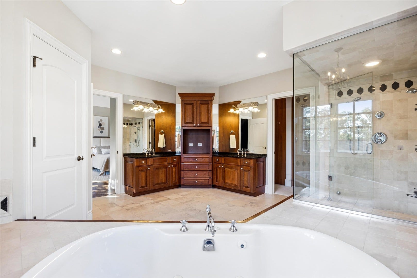753 Wilson Lane, Hinsdale, IL 60521 753 Wilson Lane, Hinsdale, IL 60521