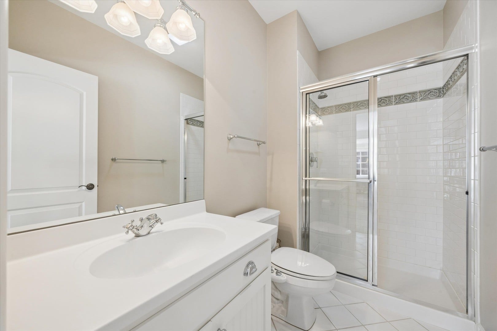753 Wilson Lane, Hinsdale, IL 60521 753 Wilson Lane, Hinsdale, IL 60521