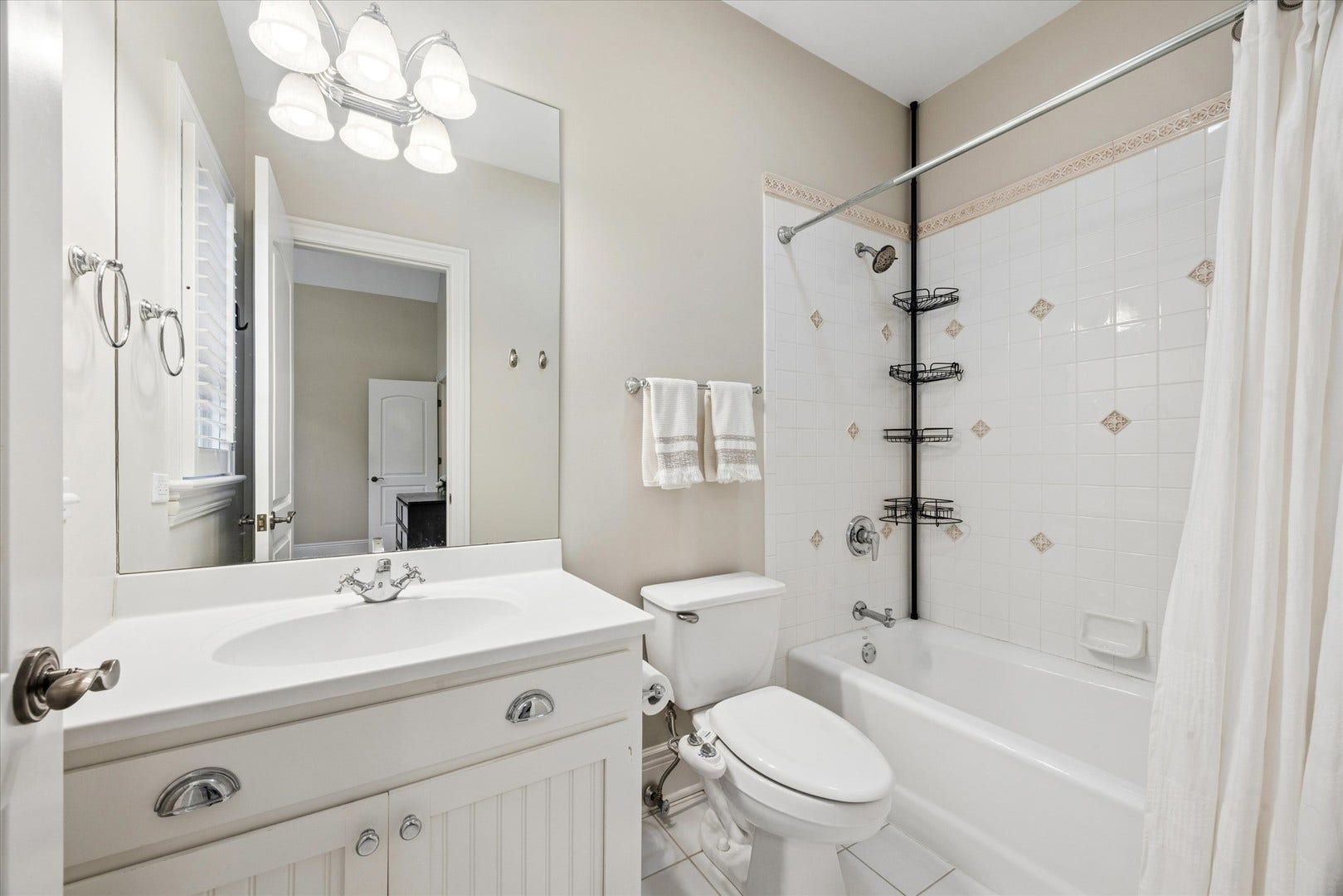 753 Wilson Lane, Hinsdale, IL 60521 753 Wilson Lane, Hinsdale, IL 60521