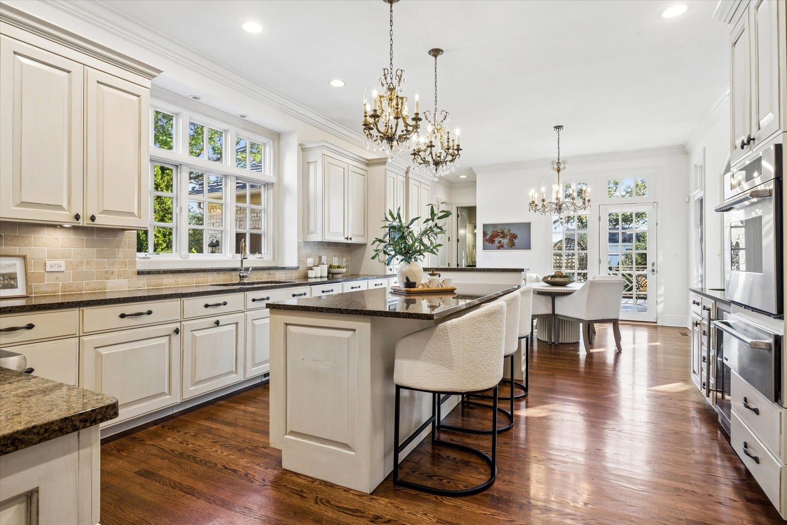 753 Wilson Lane, Hinsdale, IL 60521 753 Wilson Lane, Hinsdale, IL 60521