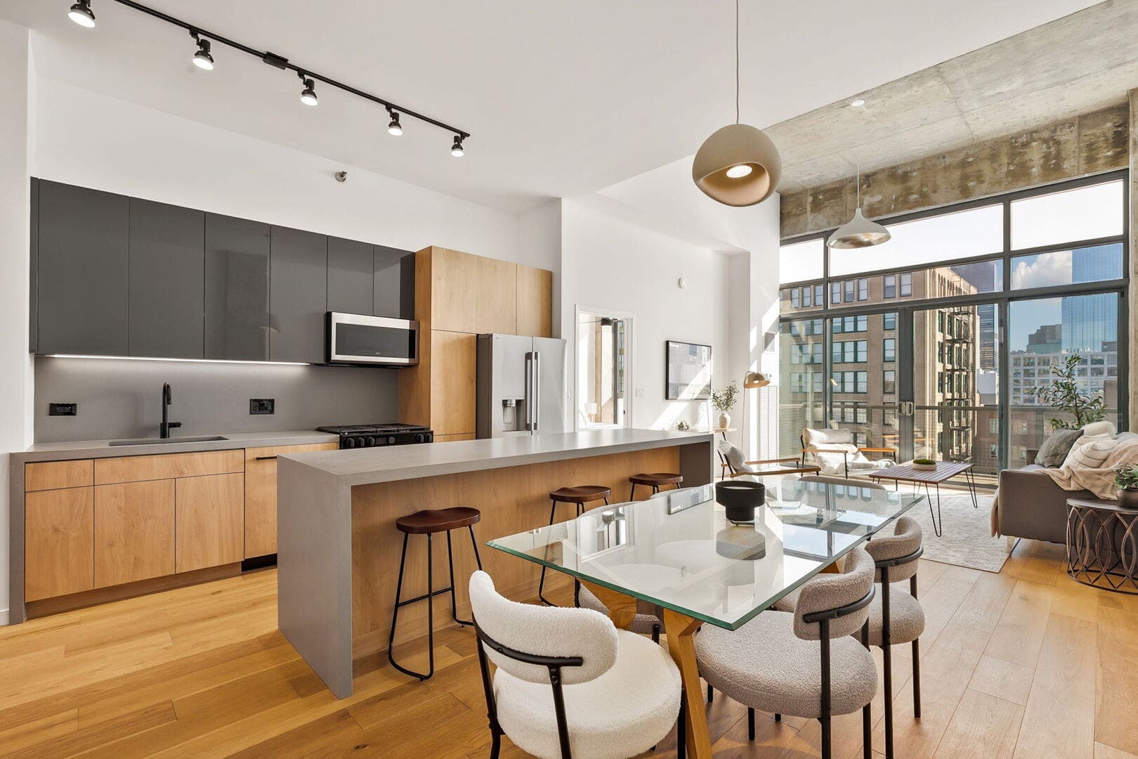 321 S Sangamon Street, #908, Chicago, IL 60607
