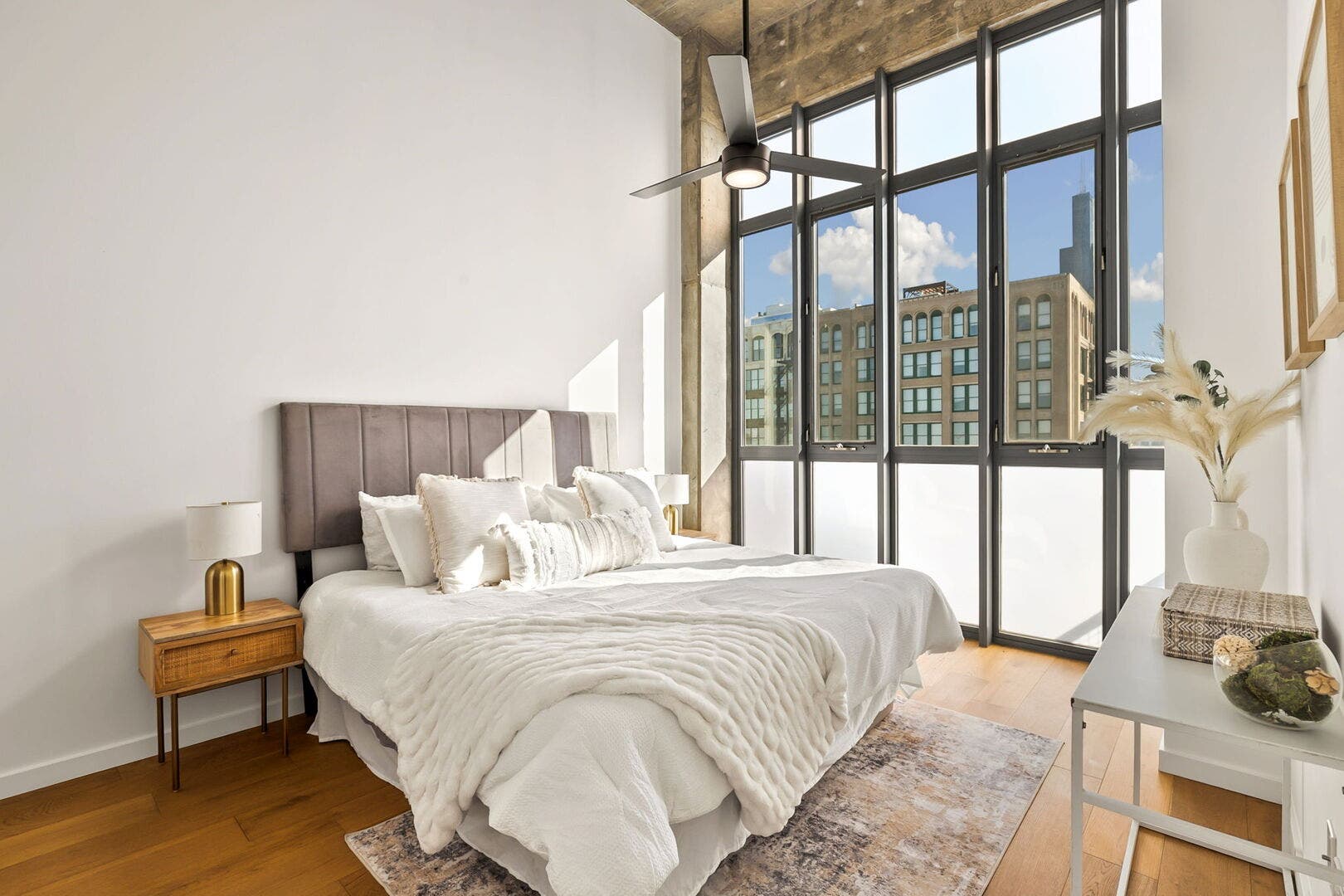 321 S Sangamon Street, #908, Chicago, IL 60607