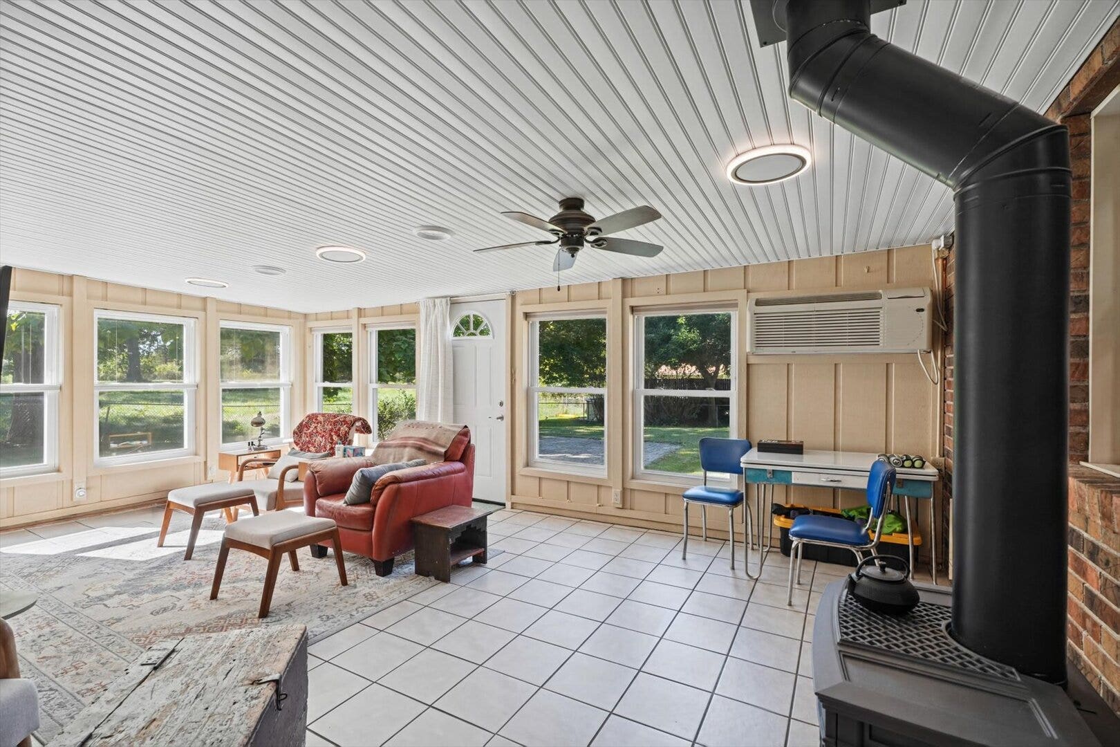 206 Cherokee Drive, Georgetown, IL 61846 206 Cherokee Drive, Georgetown, IL 61846
