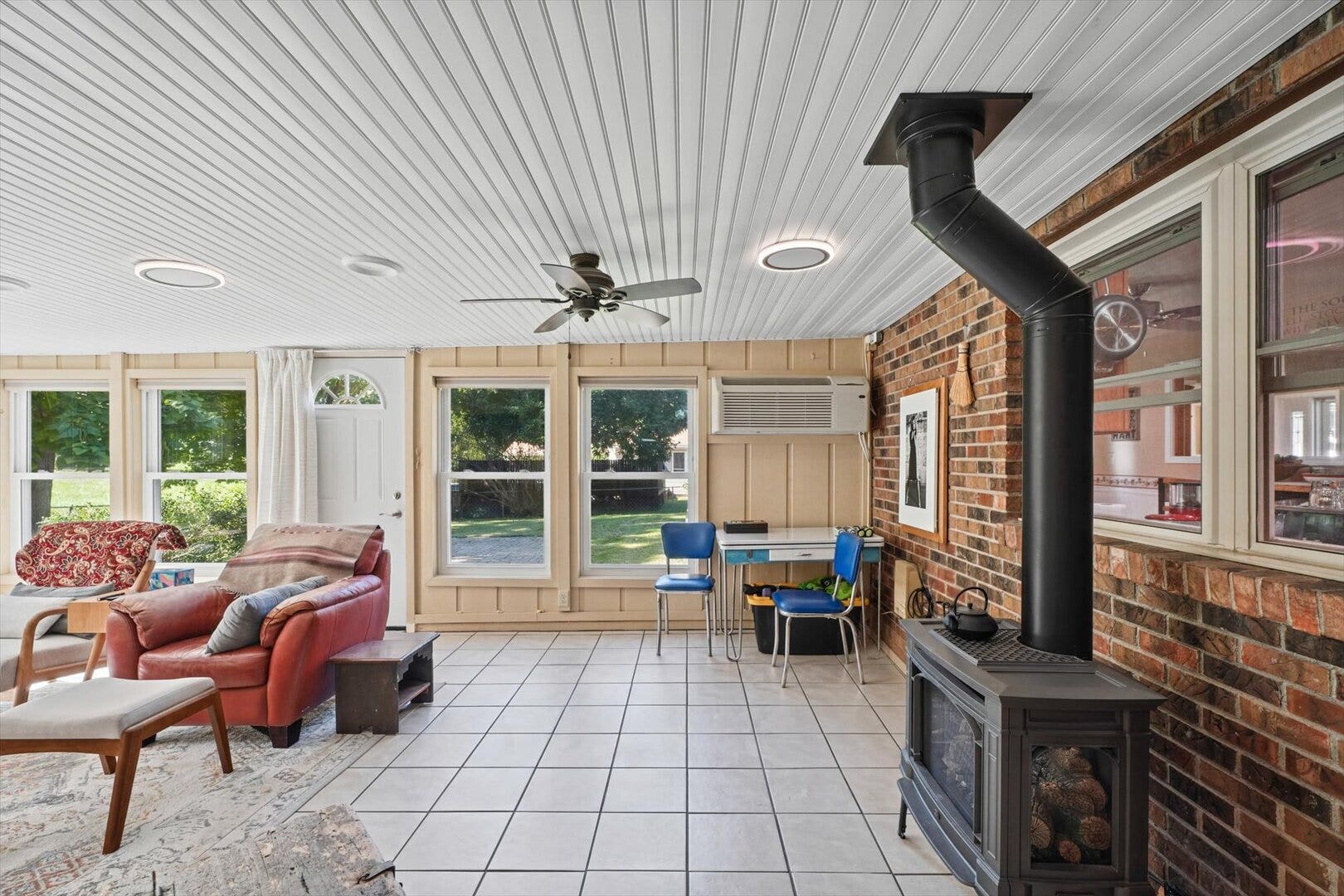 206 Cherokee Drive, Georgetown, IL 61846 206 Cherokee Drive, Georgetown, IL 61846