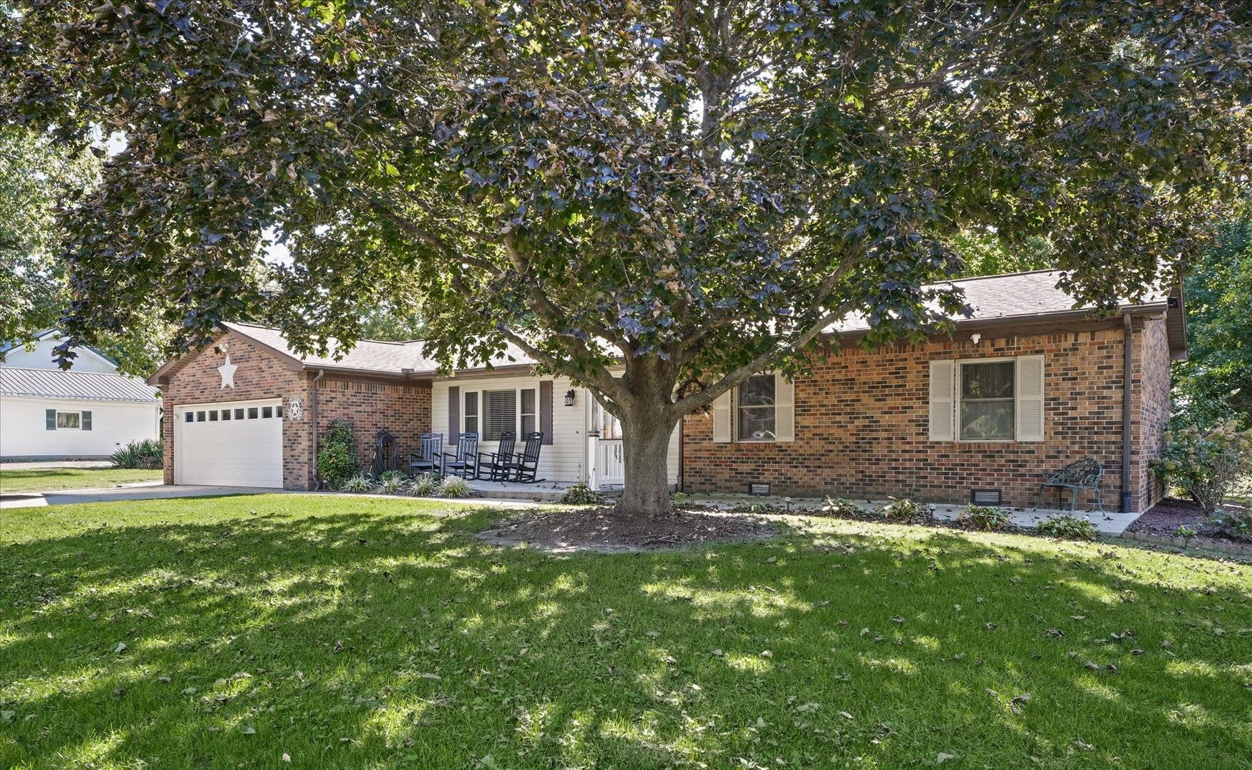 206 Cherokee Drive, Georgetown, IL 61846 206 Cherokee Drive, Georgetown, IL 61846