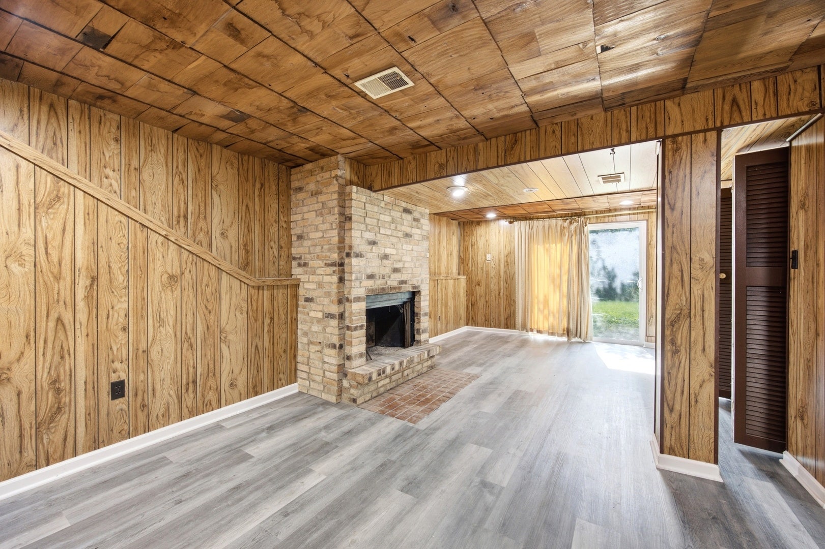 1175 Royal Boulevard, Elgin, IL 60123 1175 Royal Boulevard, Elgin, IL 60123