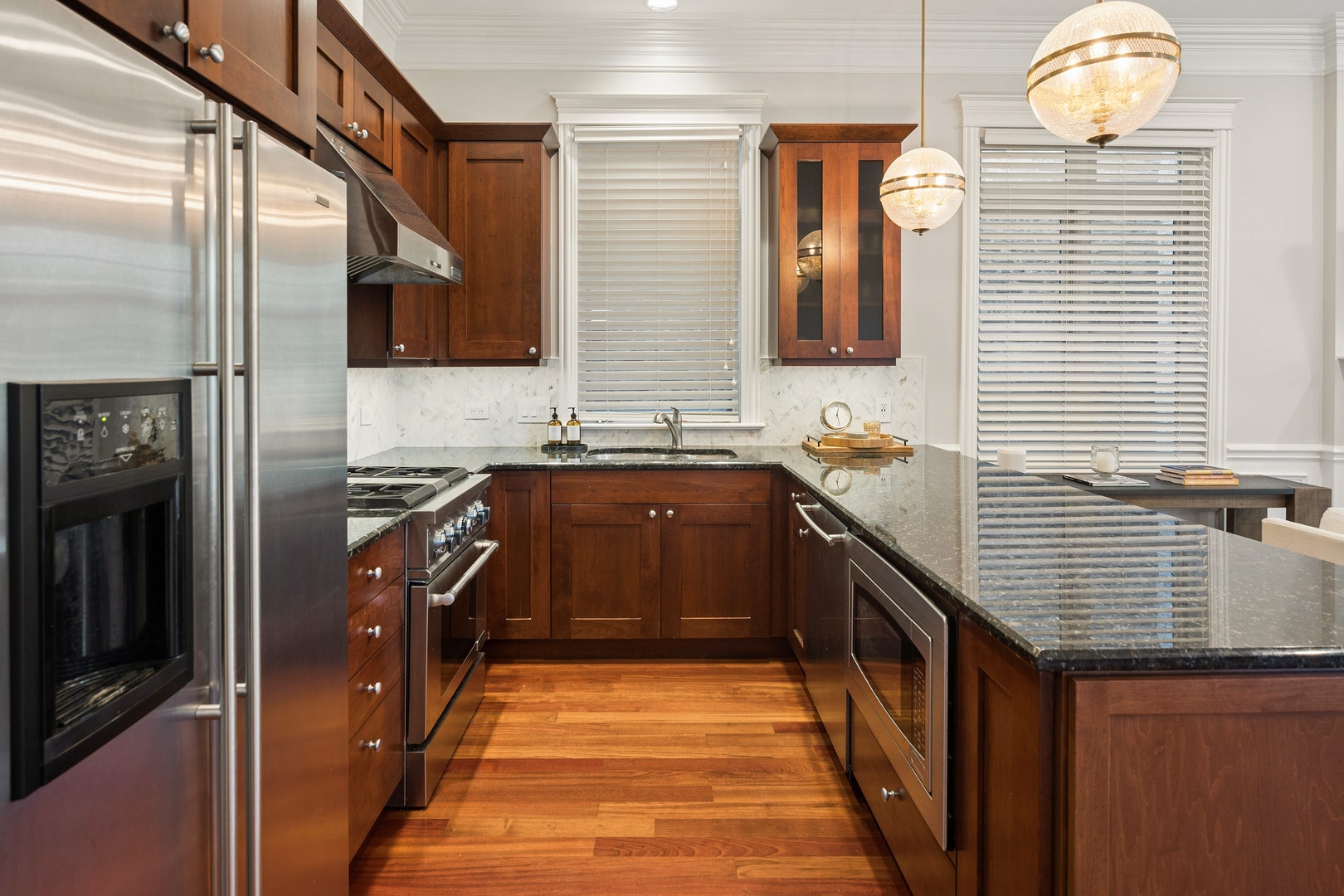 3241 N CLIFTON Avenue, #3, Chicago, IL 60657 3241 N CLIFTON Avenue, #3, Chicago, IL 60657