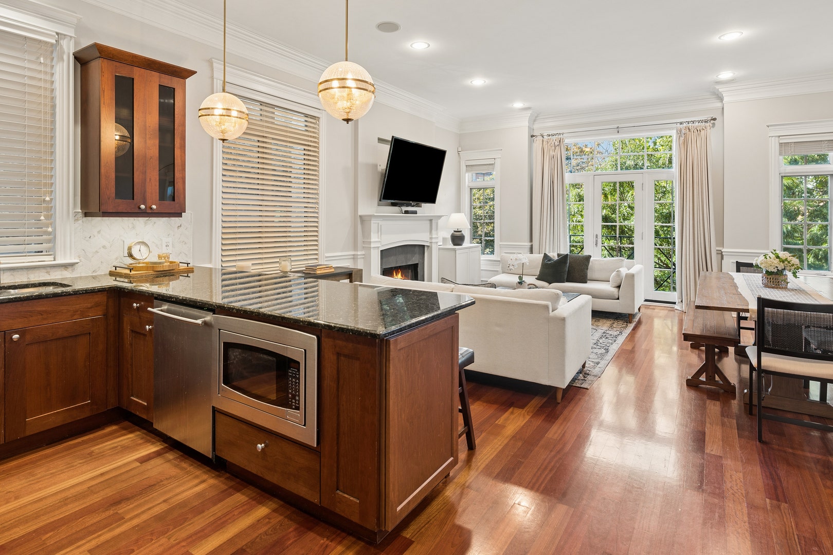 3241 N CLIFTON Avenue, #3, Chicago, IL 60657 3241 N CLIFTON Avenue, #3, Chicago, IL 60657