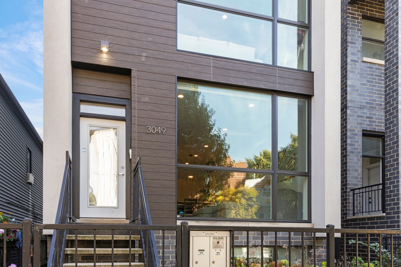 3049 W Lyndale Street, #1, Chicago, IL 60647