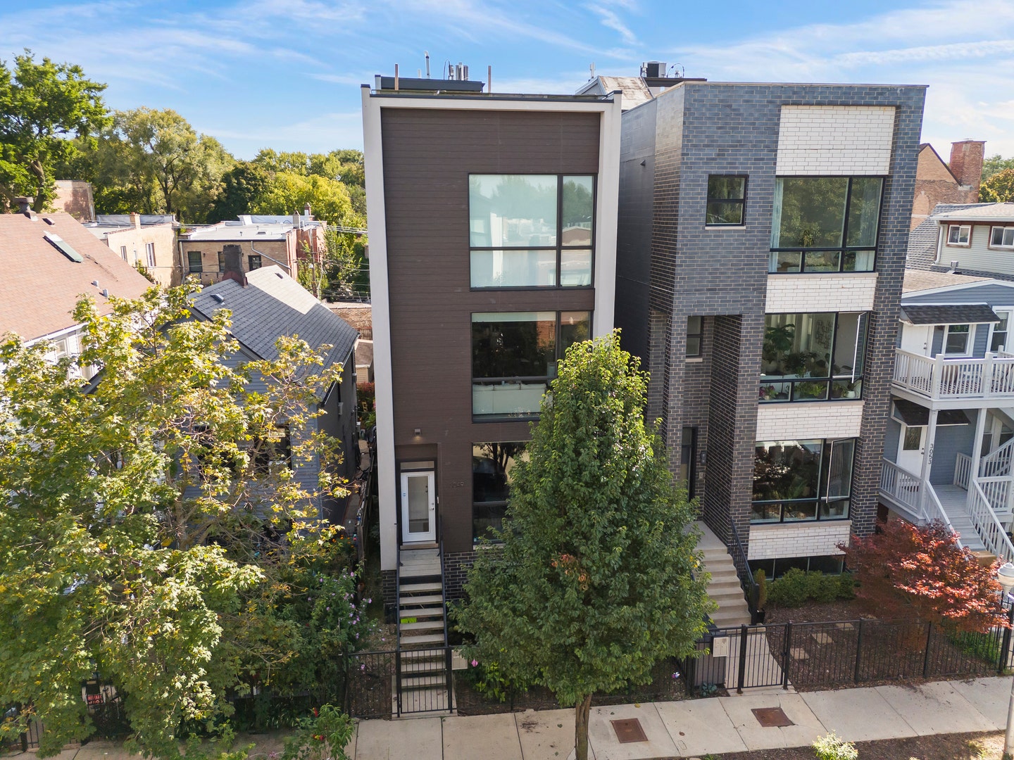 3049 W Lyndale Street, #1, Chicago, IL 60647