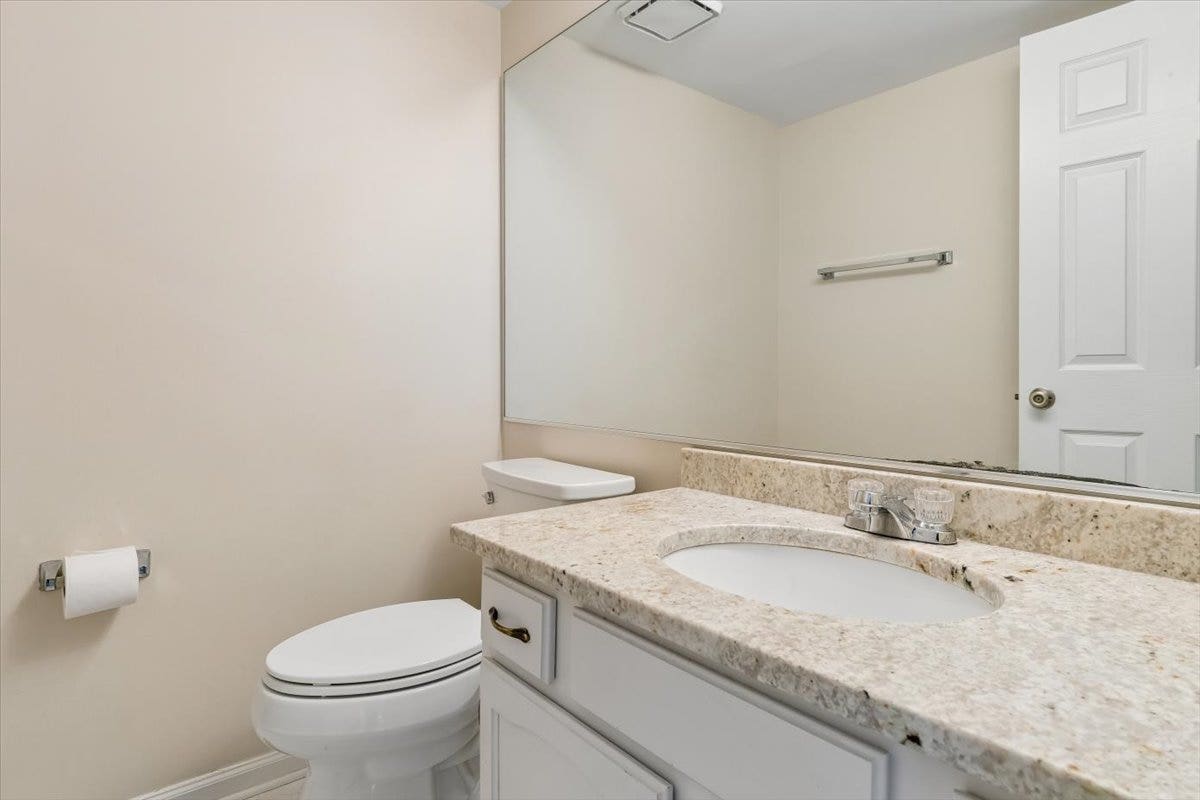 925 Brompton Circle, Bolingbrook, IL 60440 925 Brompton Circle, Bolingbrook, IL 60440