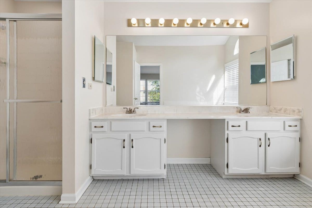 925 Brompton Circle, Bolingbrook, IL 60440 925 Brompton Circle, Bolingbrook, IL 60440
