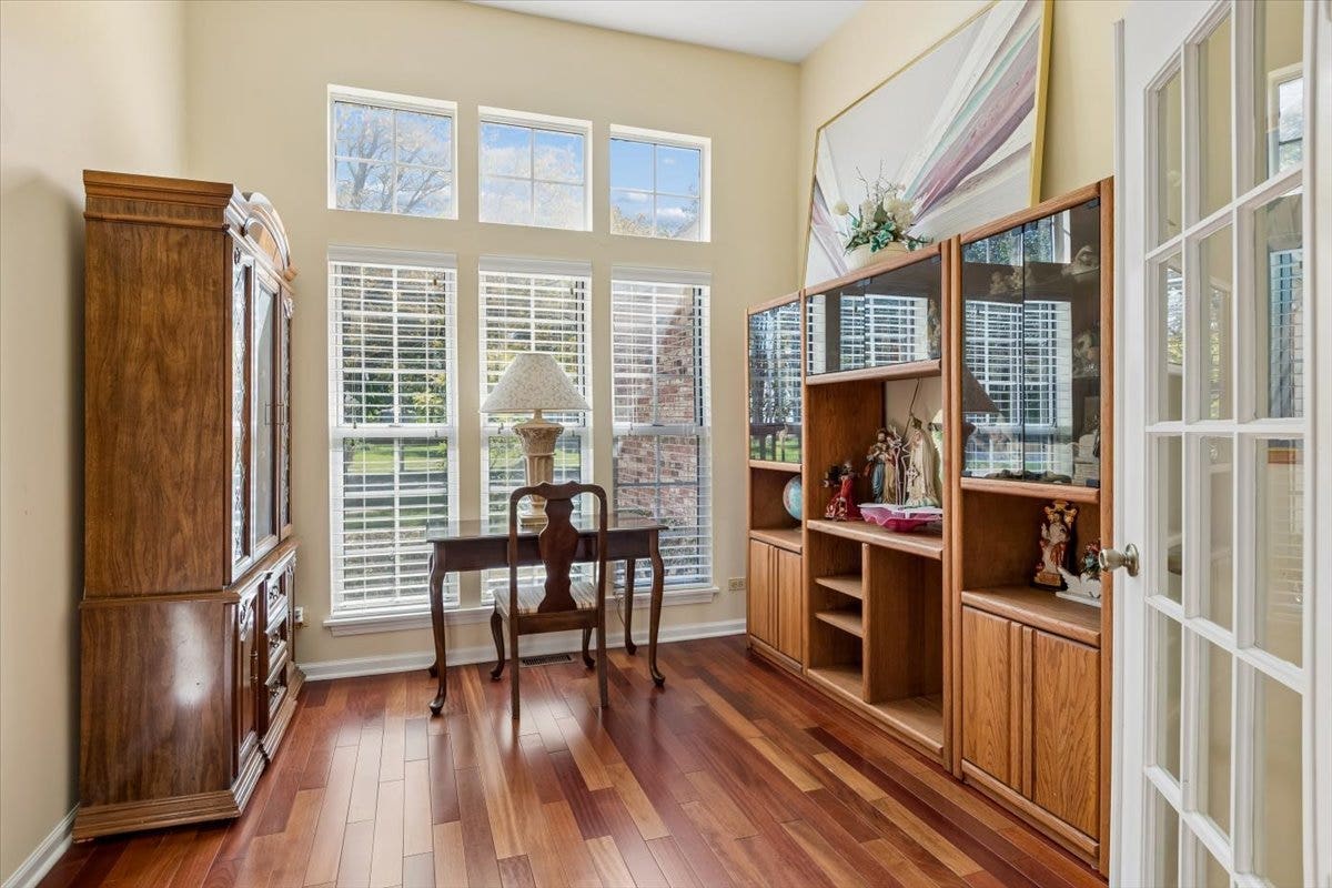 925 Brompton Circle, Bolingbrook, IL 60440 925 Brompton Circle, Bolingbrook, IL 60440