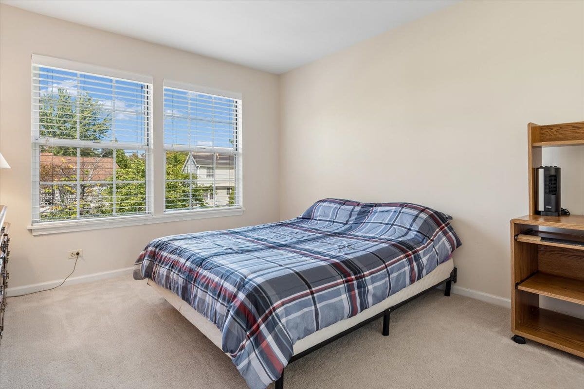 925 Brompton Circle, Bolingbrook, IL 60440 925 Brompton Circle, Bolingbrook, IL 60440
