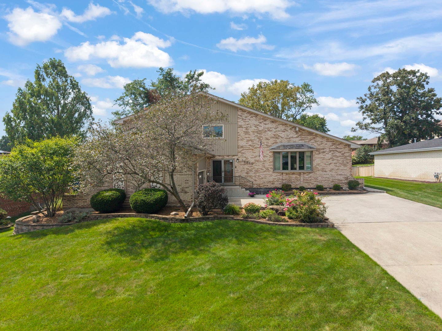 13540 S Monaghan Road, Homer Glen, IL 60491 13540 S Monaghan Road, Homer Glen, IL 60491