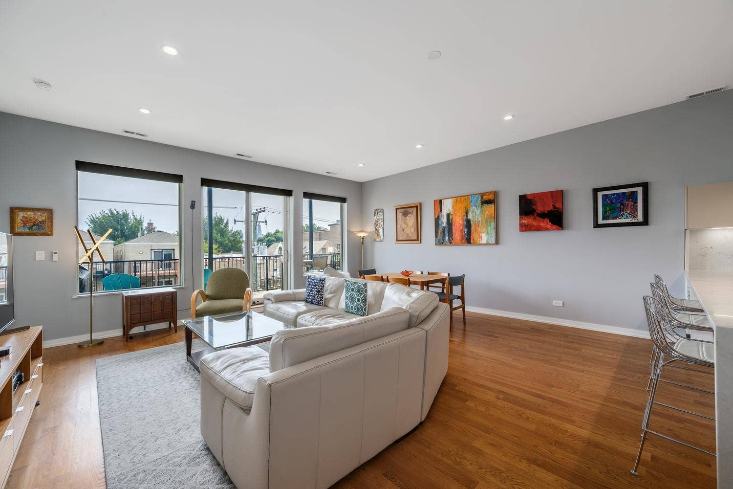 1433 N Ashland Avenue, #3NE, Chicago, IL 60622 1433 N Ashland Avenue, #3NE, Chicago, IL 60622