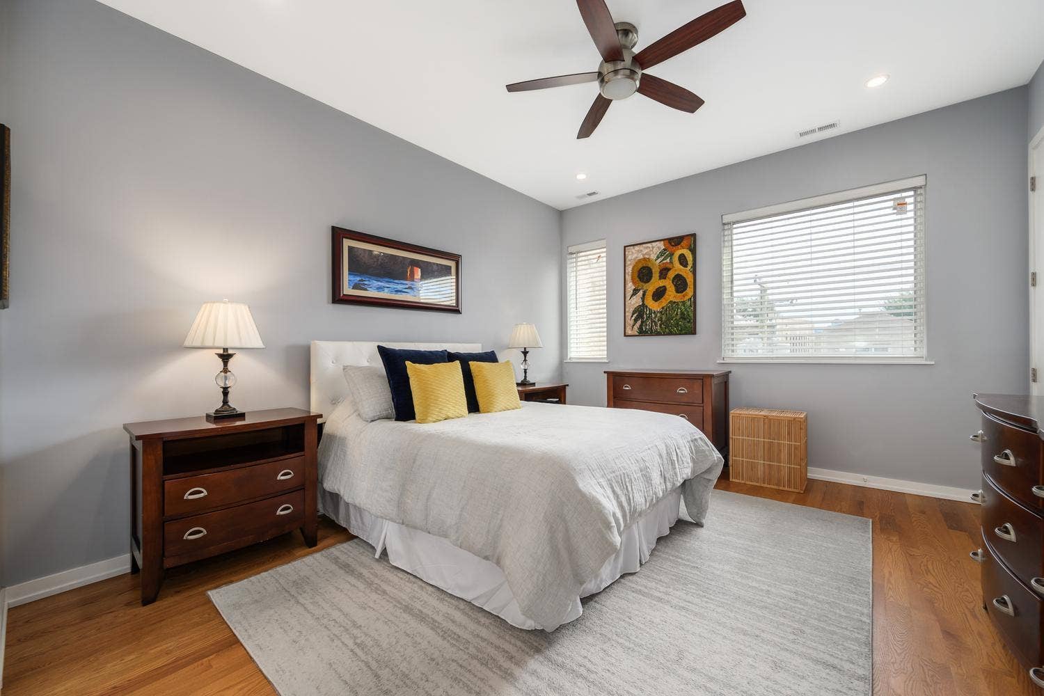 1433 N Ashland Avenue, #3NE, Chicago, IL 60622 1433 N Ashland Avenue, #3NE, Chicago, IL 60622