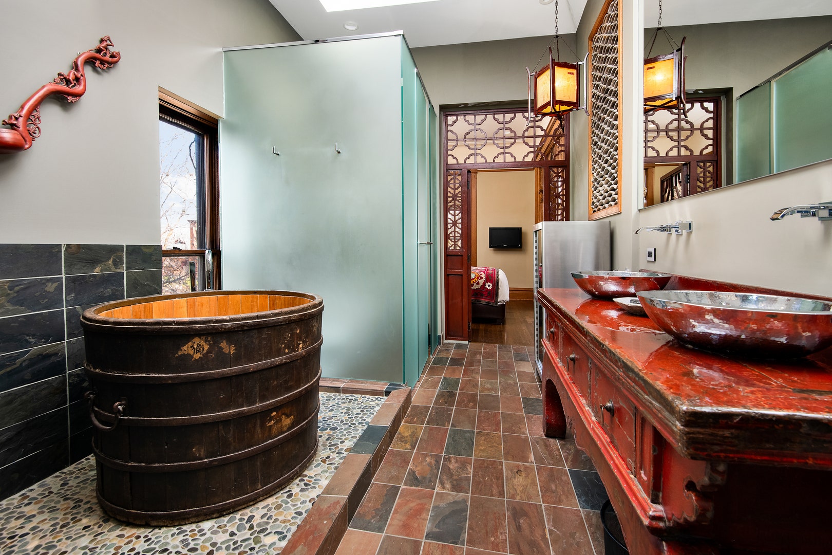 1646 N Leavitt Street, Chicago, IL 60647 1646 N Leavitt Street, Chicago, IL 60647