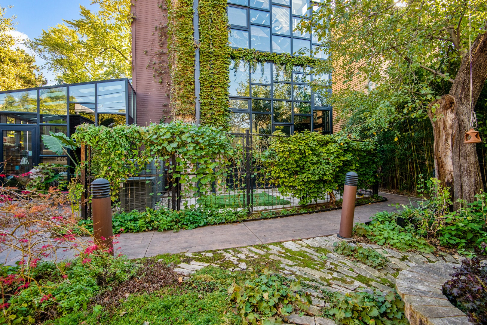 1646 N Leavitt Street, Chicago, IL 60647 1646 N Leavitt Street, Chicago, IL 60647