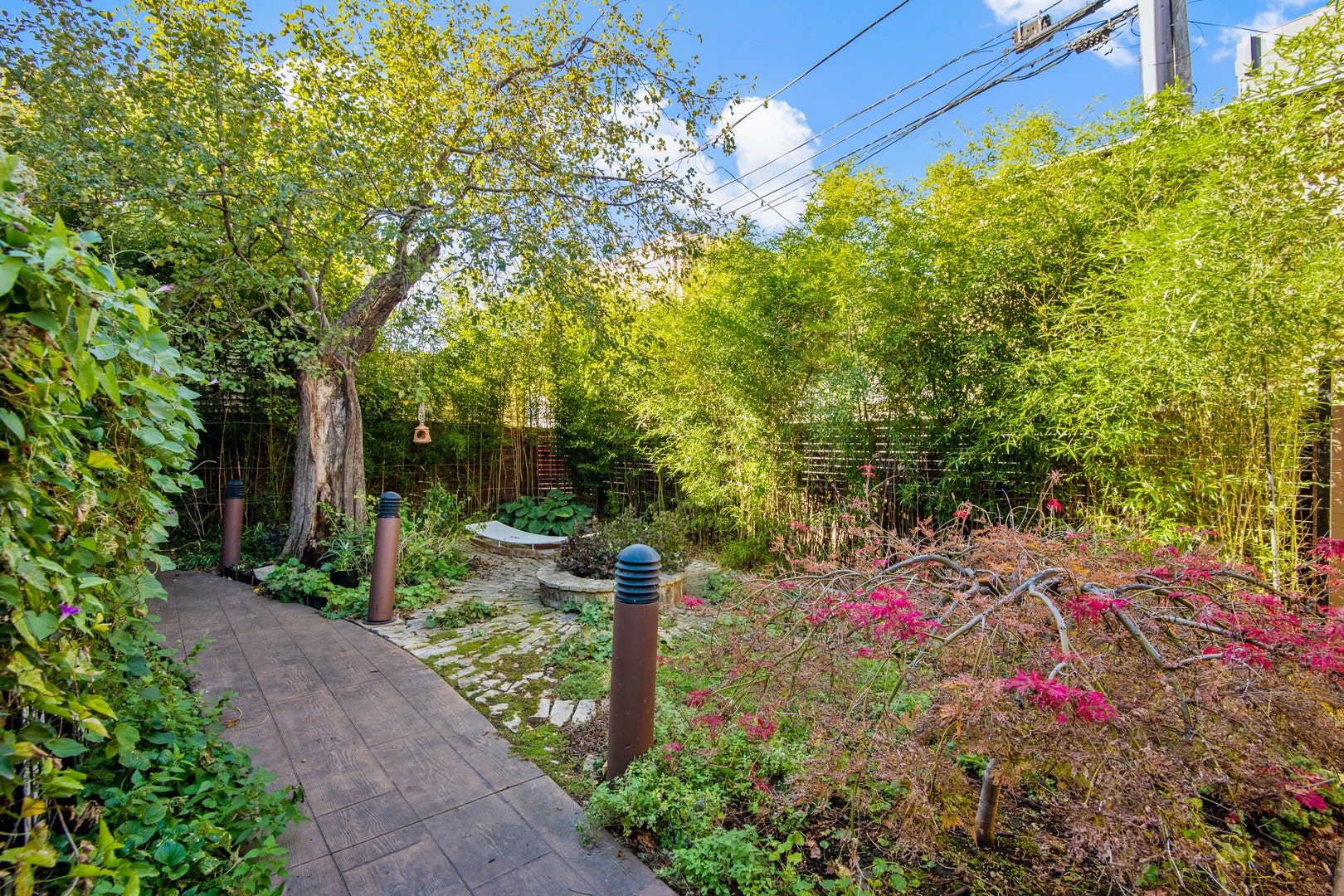 1646 N Leavitt Street, Chicago, IL 60647 1646 N Leavitt Street, Chicago, IL 60647