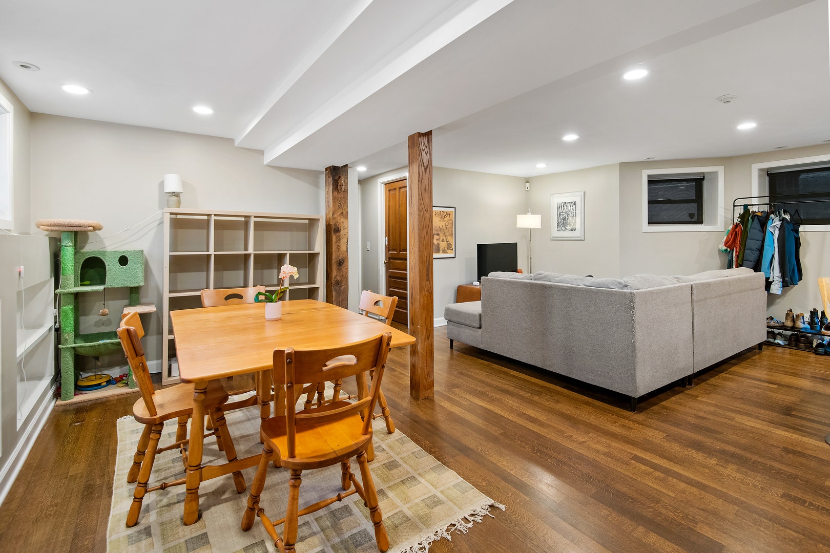 1646 N Leavitt Street, Chicago, IL 60647 1646 N Leavitt Street, Chicago, IL 60647