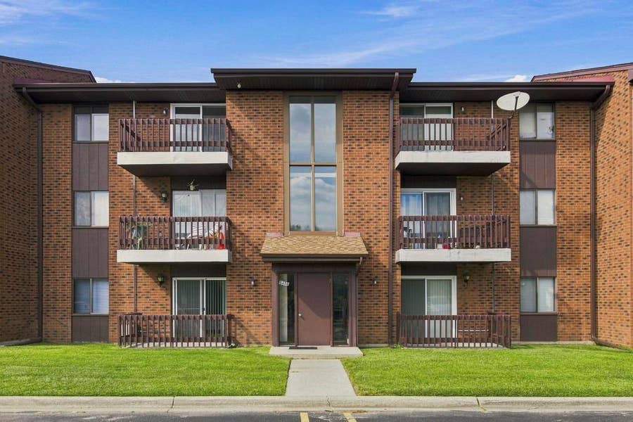 Property photo for 6408 Nature Drive, #1W, Oak Forest, IL