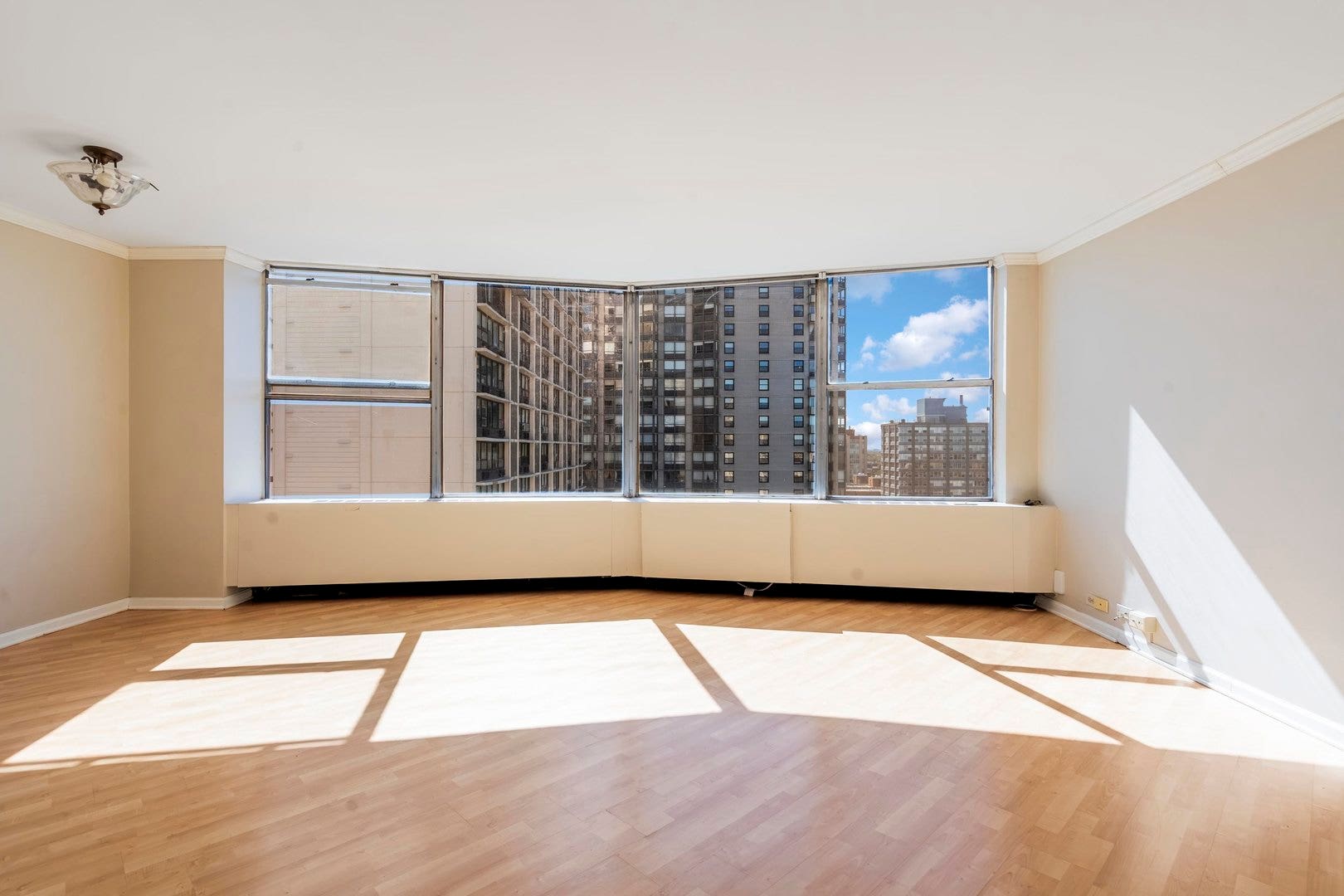 5757 N Sheridan Road, #19D, Chicago, IL 60660