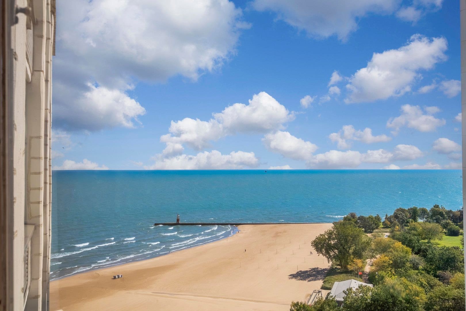 5757 N Sheridan Road, #19D, Chicago, IL 60660