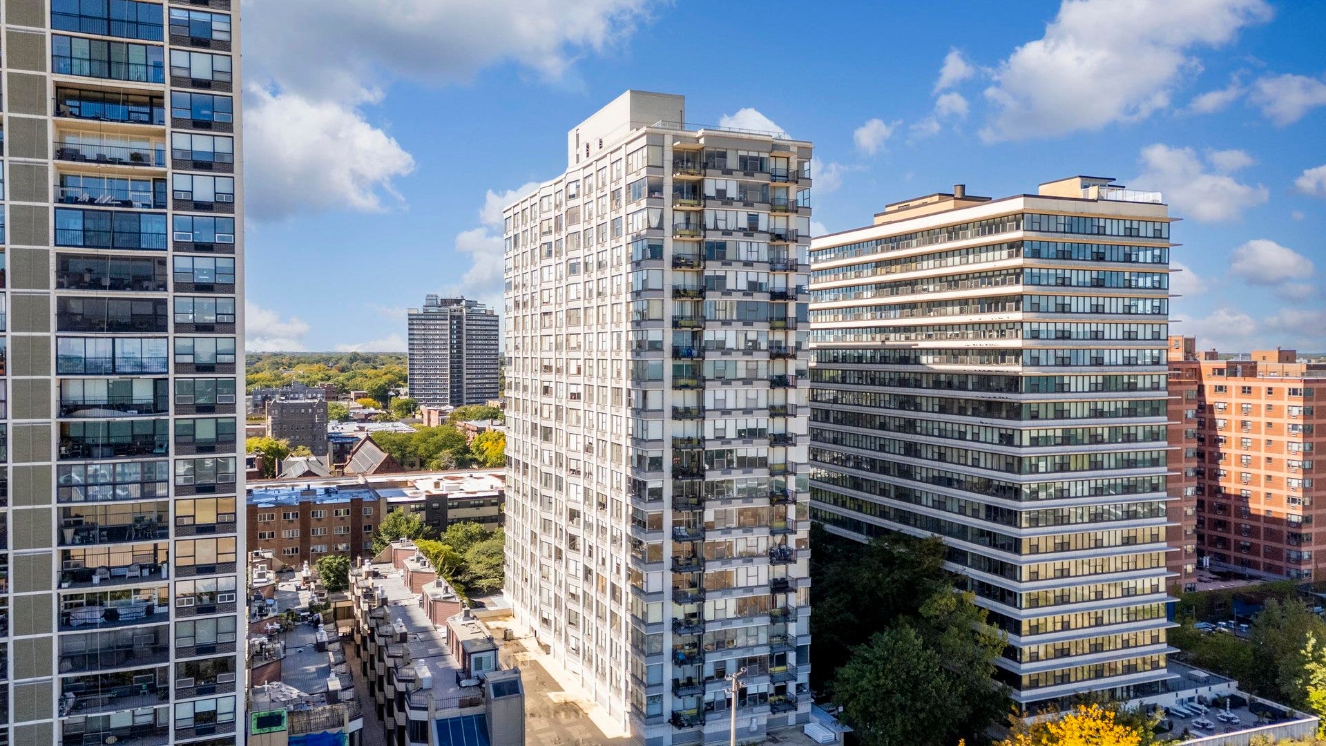 5757 N Sheridan Road, #19D, Chicago, IL 60660