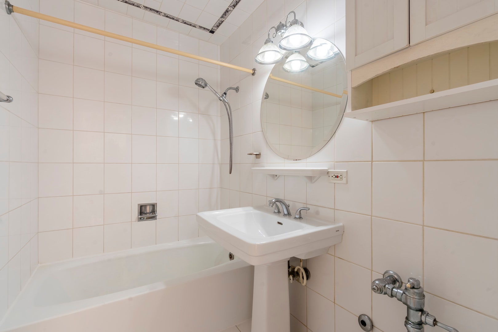 5757 N Sheridan Road, #19D, Chicago, IL 60660