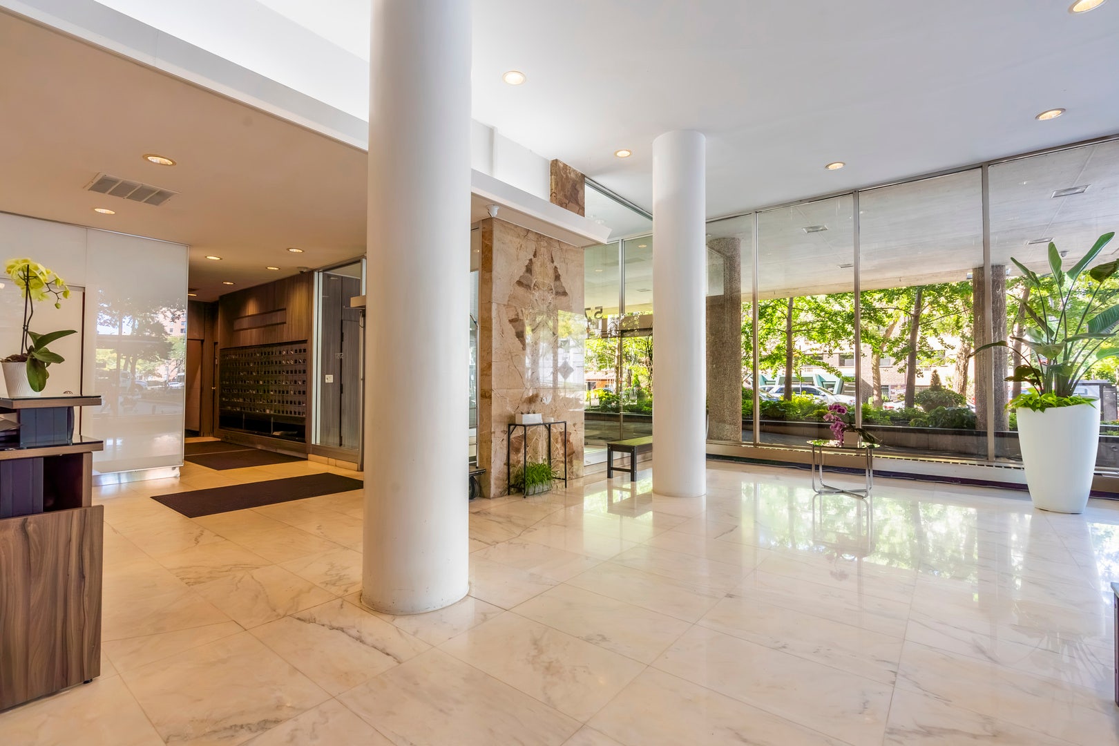 5757 N Sheridan Road, #19D, Chicago, IL 60660