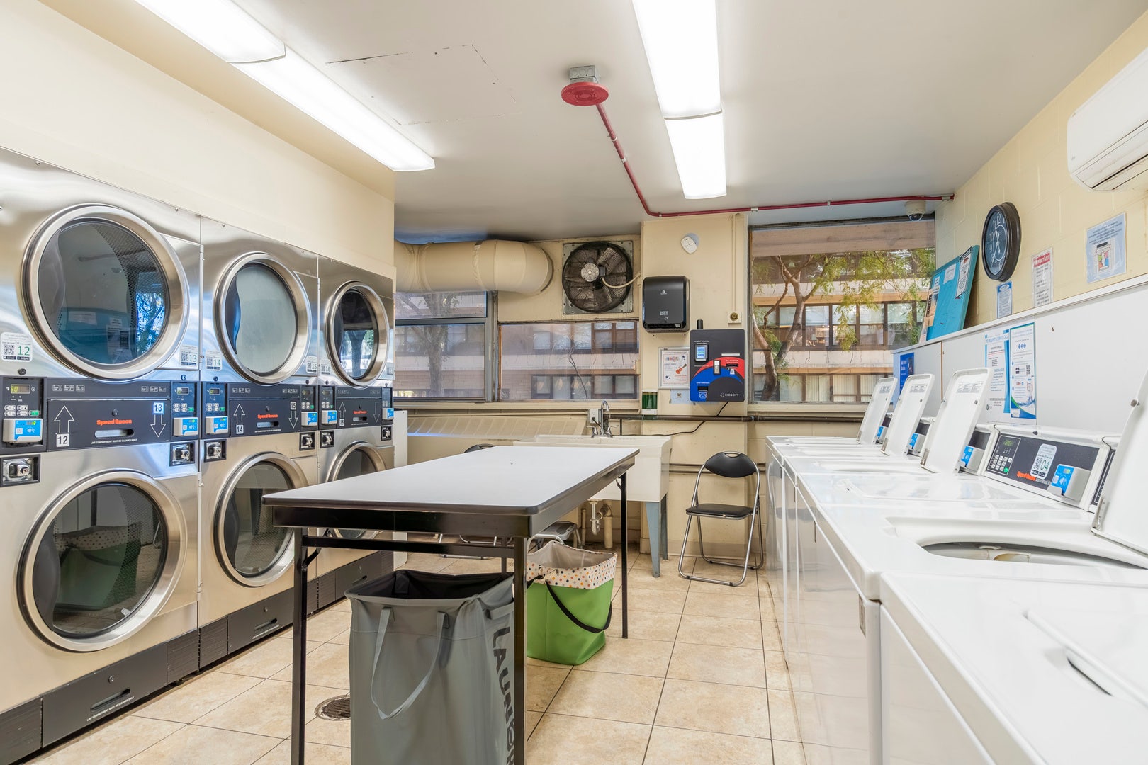 5757 N Sheridan Road, #19D, Chicago, IL 60660