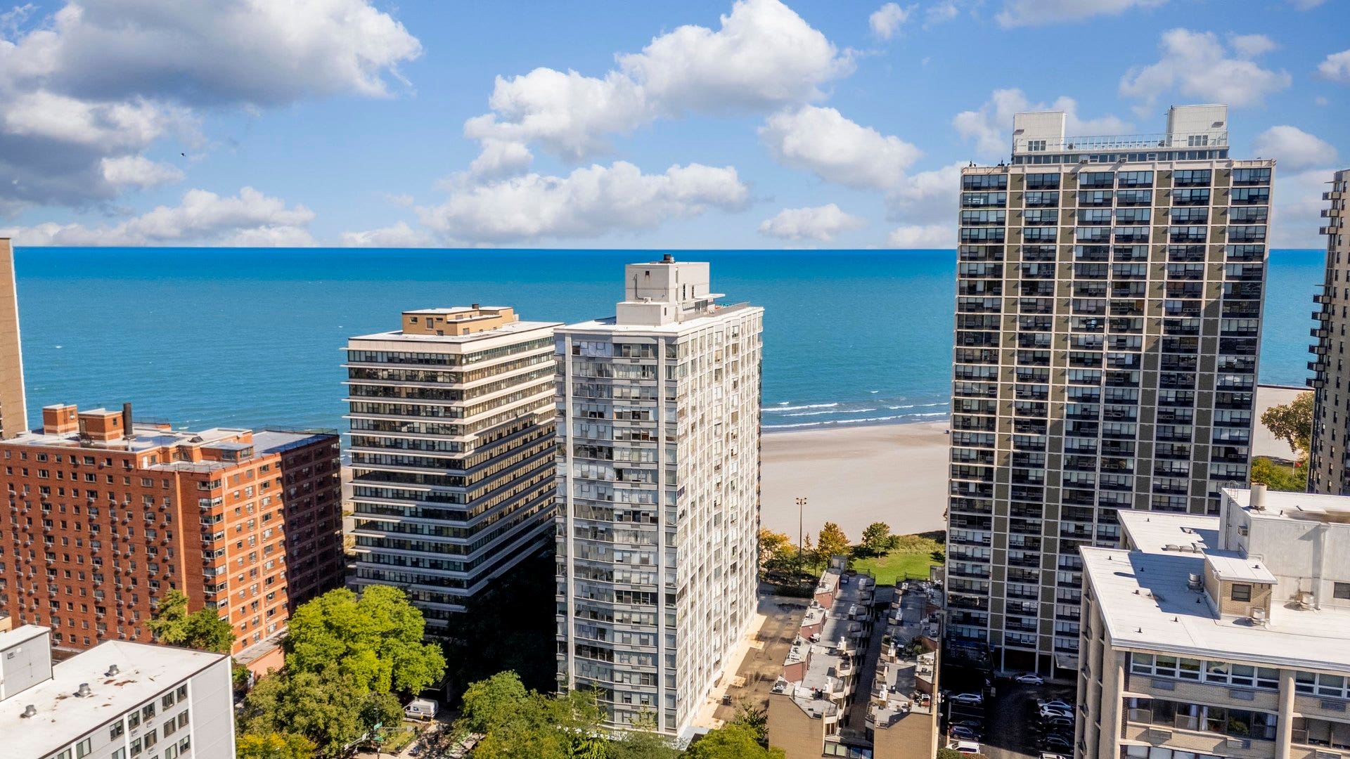 5757 N Sheridan Road, #19D, Chicago, IL 60660