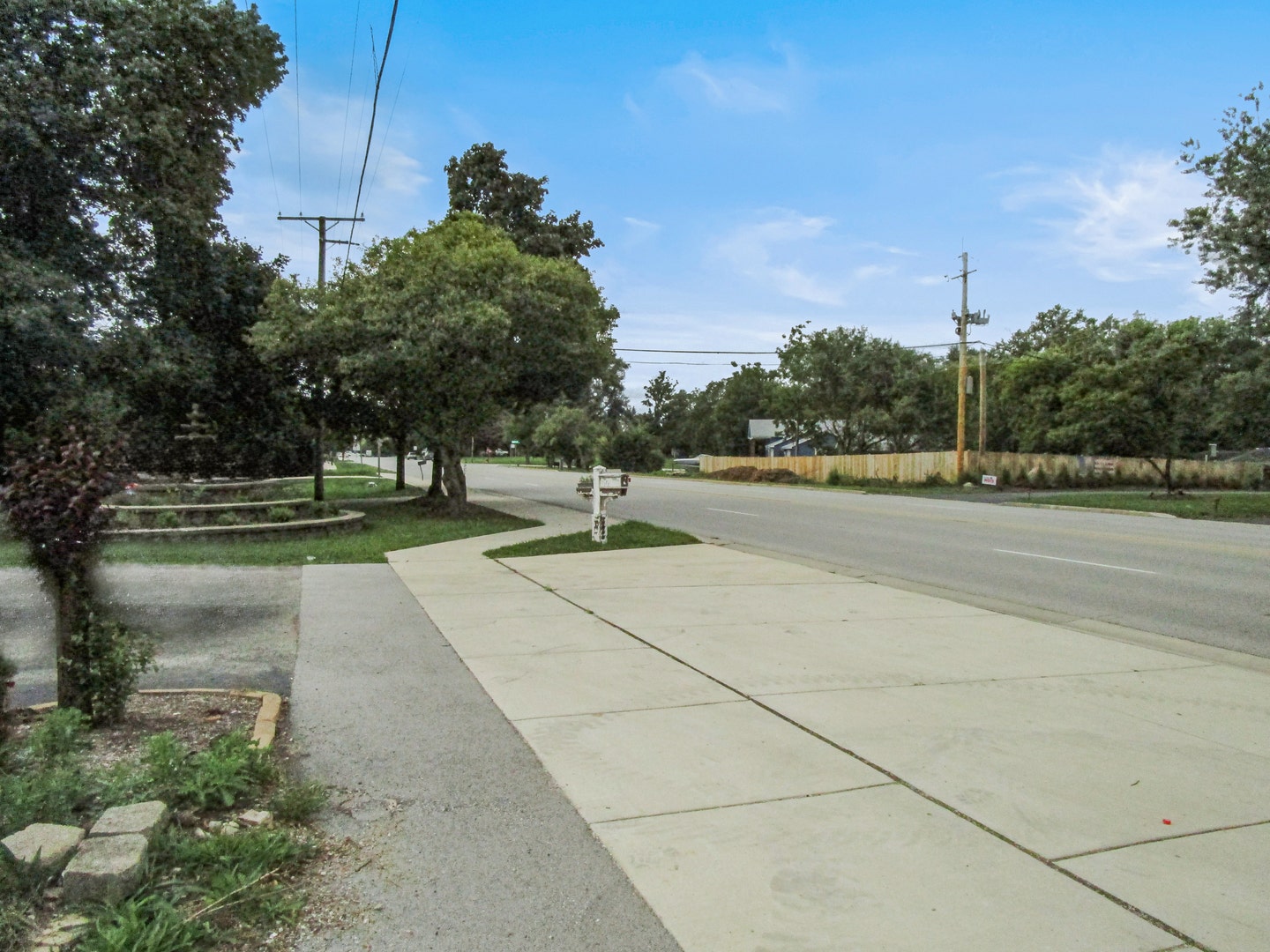 2659 Hobson Road, Downers Grove, IL 60516