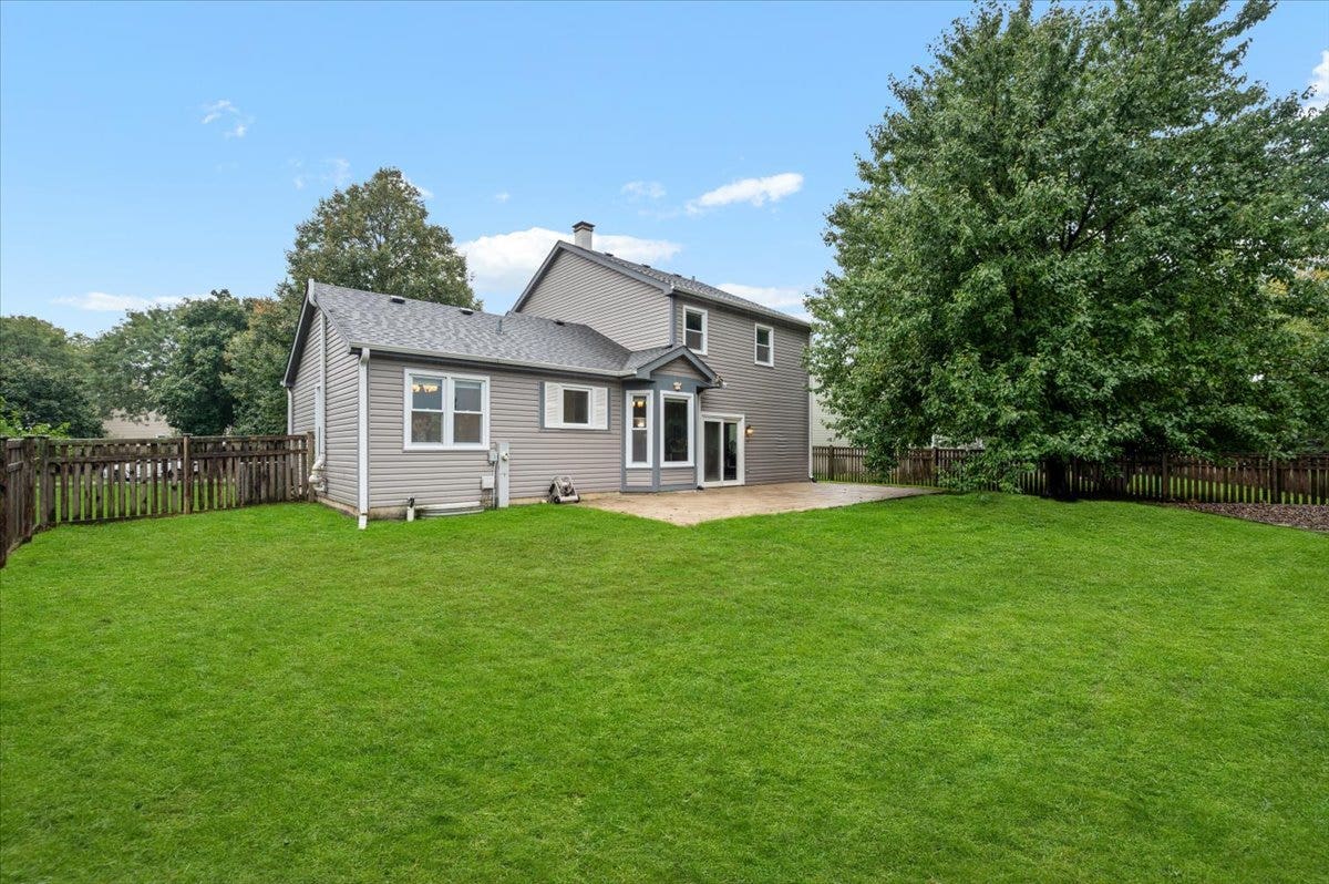 169 Park Meadow Lane, Bolingbrook, IL 60440 169 Park Meadow Lane, Bolingbrook, IL 60440
