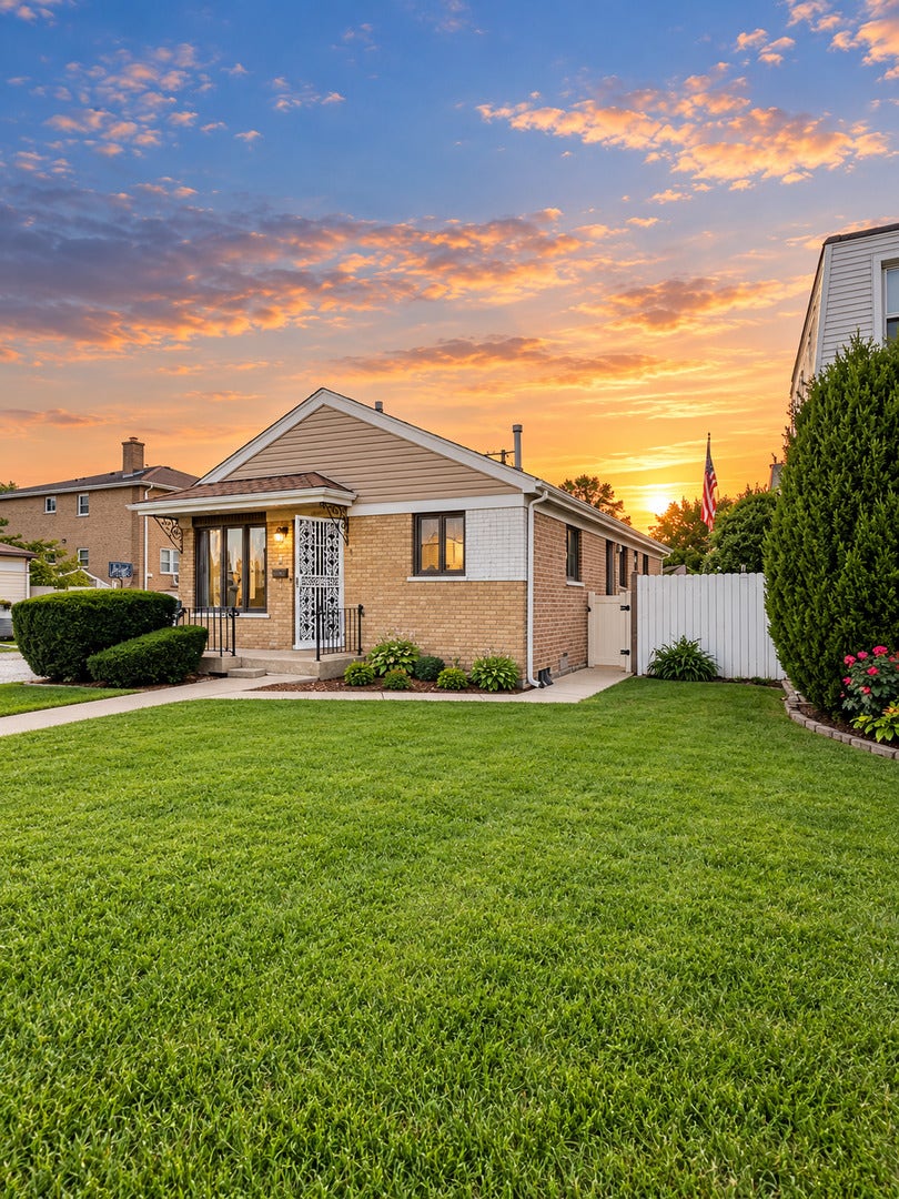 Property photo for 7852 Neenah Avenue, Burbank, IL
