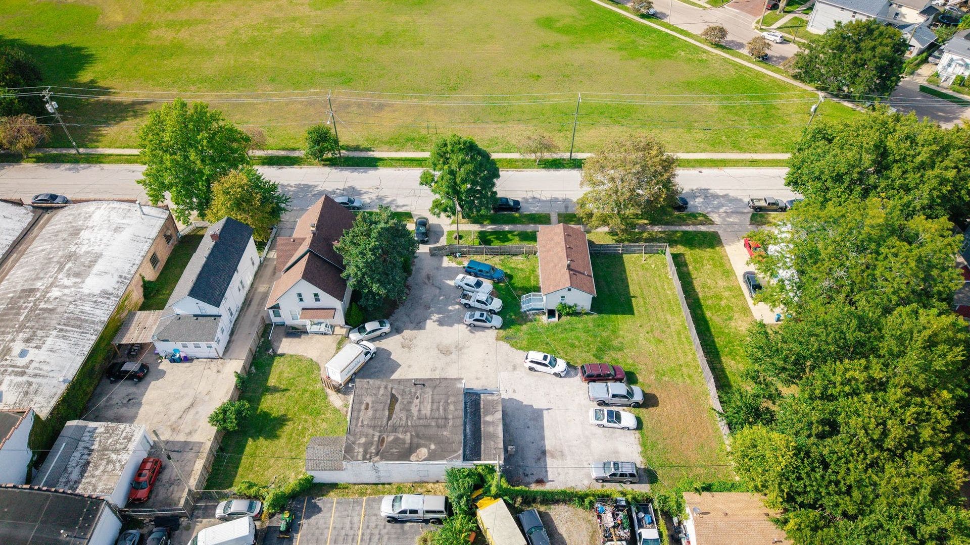 162-172 Woodlawn Avenue, Aurora, IL 60506