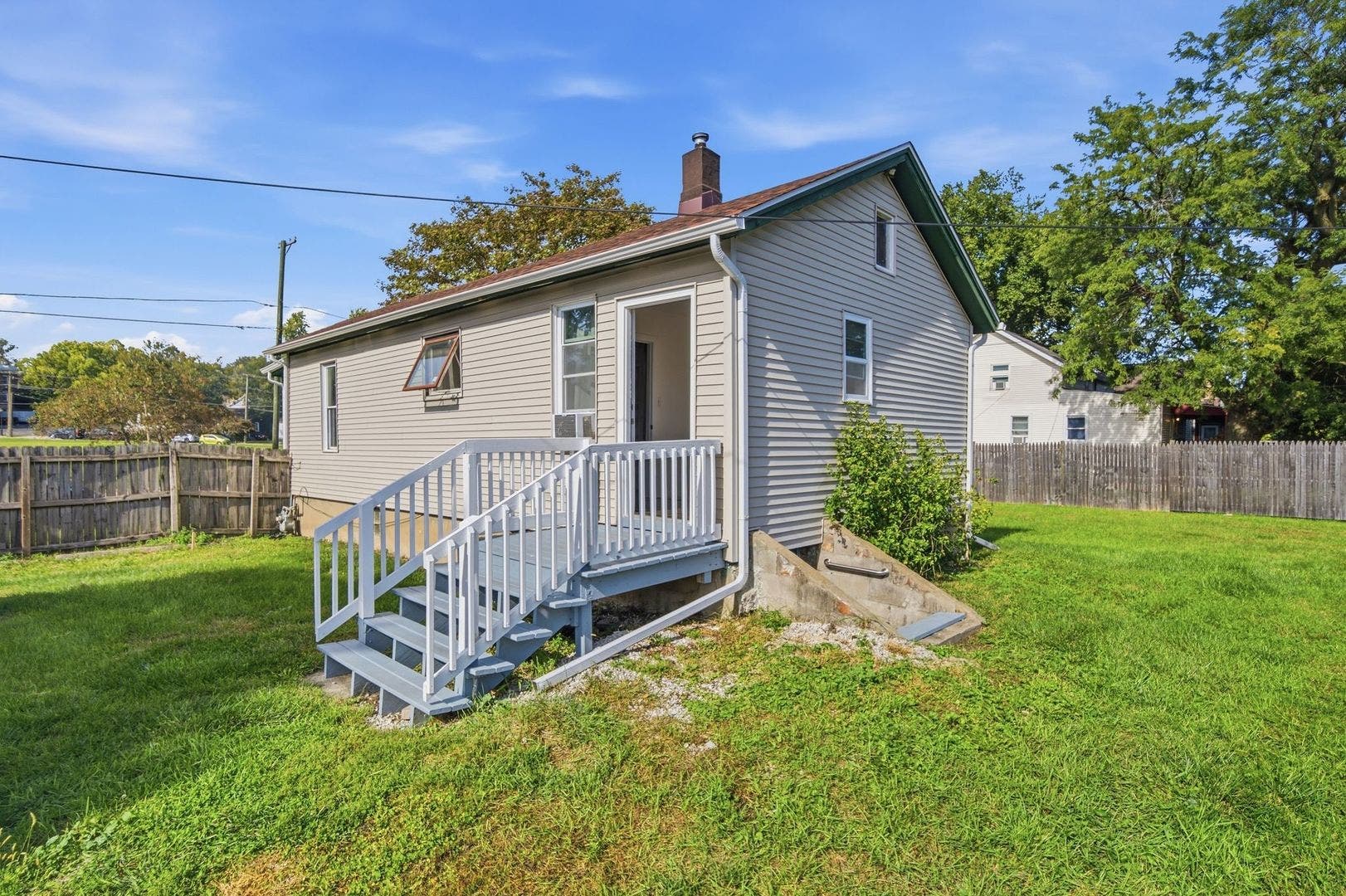 162-172 Woodlawn Avenue, Aurora, IL 60506